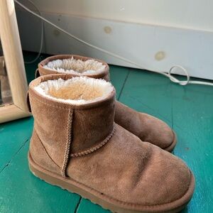 Ugg mini boots